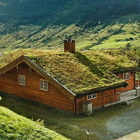 Four-bedroom In 2 Casa vacanze Olden
