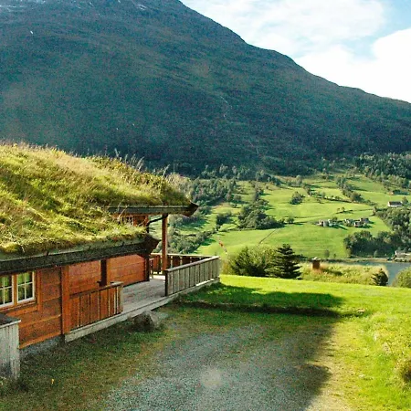Four-bedroom In 2 Olden